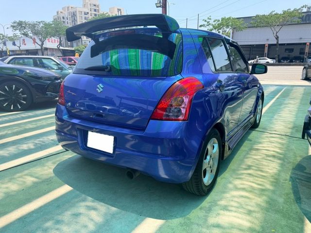 SWIFT  第3張相片