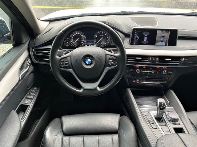 35i 3.0渦輪 天窗 4WD 電尾門 環景 定速 方控 摸門 雙電椅 20吋圈 抬頭 行車  第13張相片