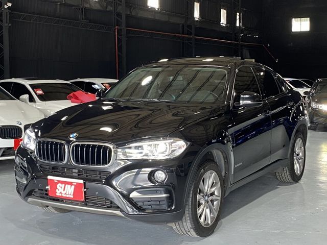 35i 3.0 總代理 天窗 4WD 腳踢尾門 I-KEY 定速 導航 顯影 快撥 方控 氣氛登 摸門 雙電椅  第1張相片