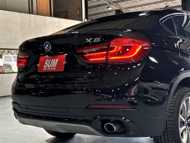 35i 3.0 總代理 天窗 4WD 腳踢尾門 I-KEY 定速 導航 顯影 快撥 方控 氣氛登 摸門 雙電椅  第10張相片