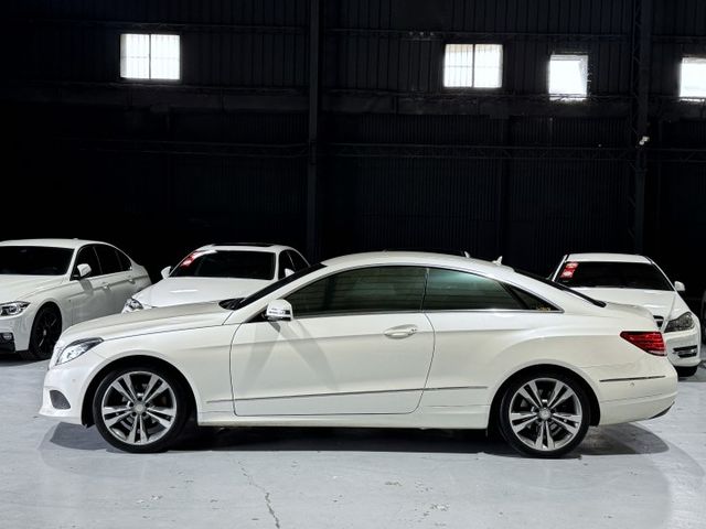 2.0渦輪 總代理 Coupe 雙門轎跑 導航 顯影 方控 快撥 LED魚眼燈 雙電動記憶椅 行車 藍芽 恆溫  第3張相片