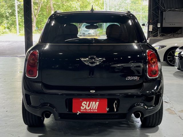 1.6渦輪 S旗艦版 4WD 6安 18圈 HID 方控 快撥 I-KEY 定速 車頂架 恆溫 雙出管 魚眼 全車空套  第8張相片