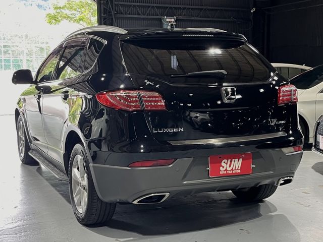 2.2渦輪 新型旗艦 4WD 全景 數位電視*3 環景 I-KEY 電動椅 18圈 定速 顯影 方控 藍芽 摸門 電尾門  第6張相片