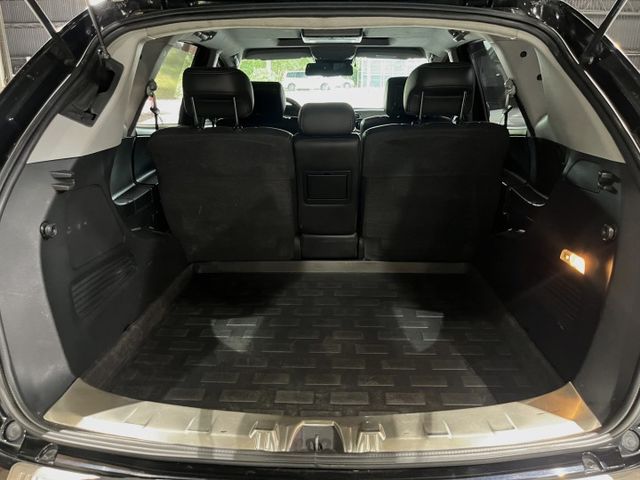 2.2渦輪 新型旗艦 4WD 全景 數位電視*3 環景 I-KEY 電動椅 18圈 定速 顯影 方控 藍芽 摸門 電尾門  第14張相片