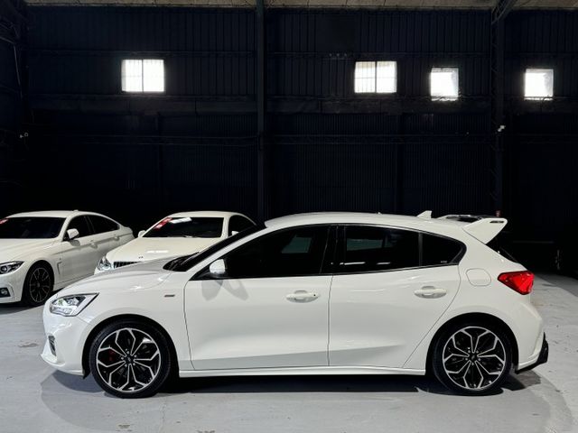 1.5渦輪 賽道版 ACC 卡鉗 18圈 全車空套 四出排管 尾翼 I-KEY 盲點 摸門 方控 快撥 原廠保固  第3張相片