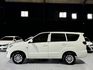 2.4 自排 小客貨車 雙安 定速 ABS 皮椅 方控 後出風口 電折後視鏡 可調式大燈 雷達 USB  第3張縮圖