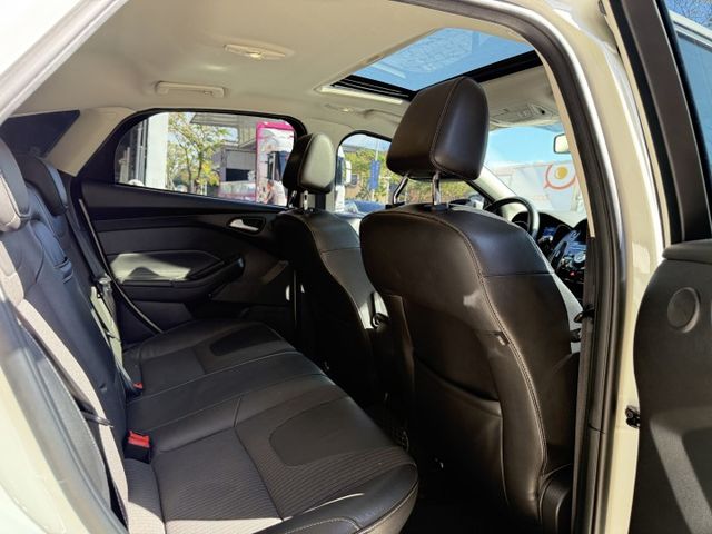 2.0S 五門 全車空力套件 天窗 4安 定速 停車輔助 方控 恆溫 前後行車紀錄器 前後改裝大燈 17吋鋁圈 8成新胎  第12張相片