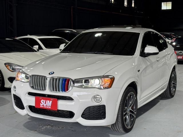 2.0渦輪 28i M-SPORT 精品運動版 4WD 電尾門 天窗 摸門 I-KEY 9安 導航 顯影 電動記憶椅  第1張相片