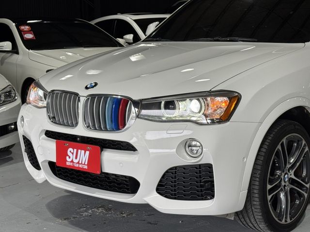 2.0渦輪 28i M-SPORT 精品運動版 4WD 電尾門 天窗 摸門 I-KEY 9安 導航 顯影 電動記憶椅  第5張相片