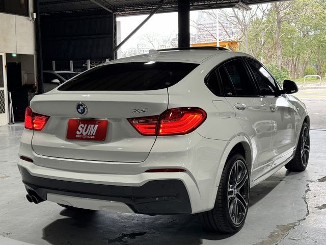 2.0渦輪 28i M-SPORT 精品運動版 4WD 電尾門 天窗 摸門 I-KEY 9安 導航 顯影 電動記憶椅  第7張相片