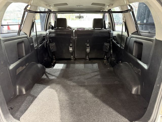 2.0 J版 雙安 自排 自用小客貨 大安卓機 導航 藍芽 倒車雷達 可調式大燈 九成新輪胎  第7張相片