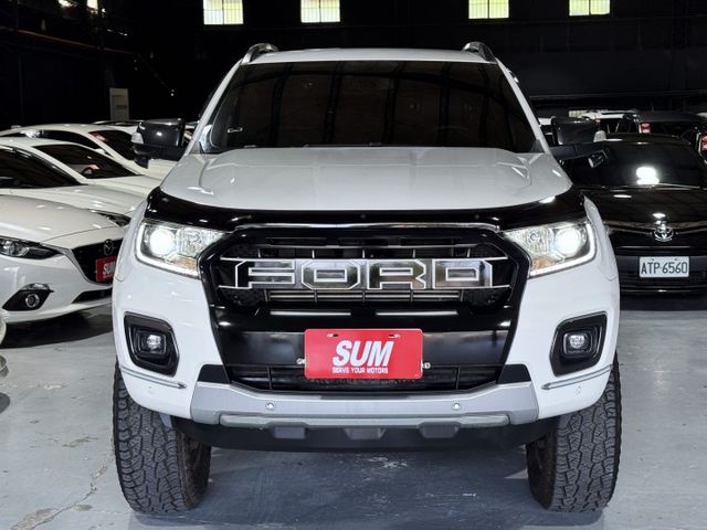 2.0 雙渦輪 6安 4WD 導航 顯影 霸氣水箱罩 後網拉桿 I-KEY 摸門 電動椅 18圈 側踏板 HID  第4張相片