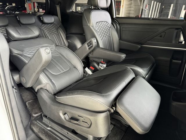 1.5 VIP版 GLT-B 渦輪 全景 ACC 電尾門 四座冷熱電盲點 導航 卡不累 雙電動滑門 方控 後出風  第10張相片