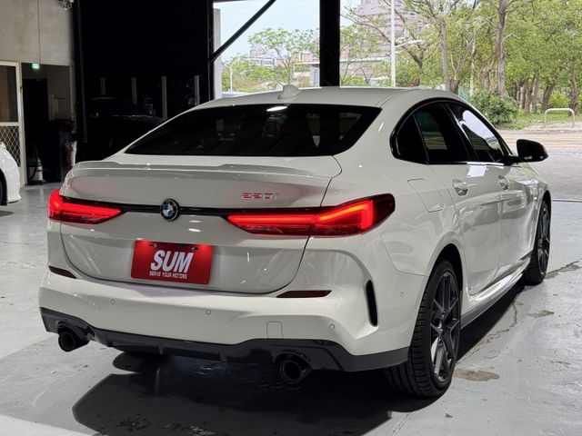 220GC 2.0渦輪 總代理 M-SPORT 空套 卡鉗 ACC 導航 顯影 8安 盲點 I-KEY 摸門 雙電動椅  第7張相片