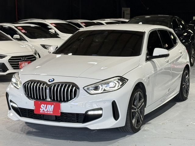 1.5 渦輪 總代理M-Sport 空套 ACC 導航 I-KEY 顯影 8安 盲點 摸門 方控 麂皮賽車椅 雙電動座椅  第1張相片