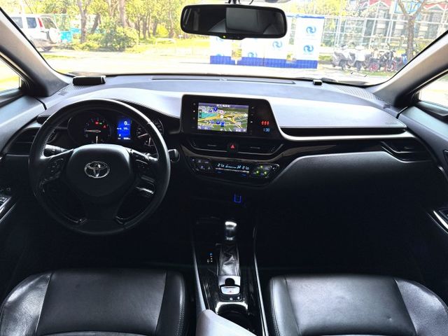1.2渦輪 尊爵旗艦 4WD 9安 LED日行燈 I-KEY 摸門 導航 顯影 電視 方控 卡不累 藍芽 行車器  第2張相片