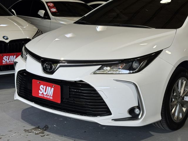 1.8汽油 新型大改款 ACC跟車 9安 16圈 恆溫 車道偏移 胎壓 藍芽 電折 魚眼日行燈 ABS 皮椅  第5張相片