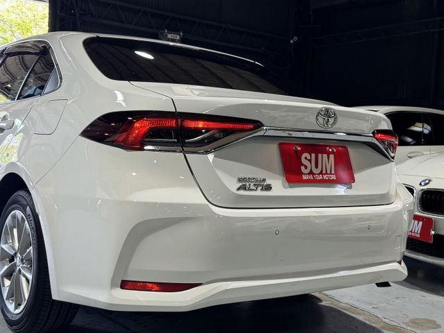1.8汽油 新型大改款 ACC跟車 9安 16圈 恆溫 車道偏移 胎壓 藍芽 電折 魚眼日行燈 ABS 皮椅  第8張相片