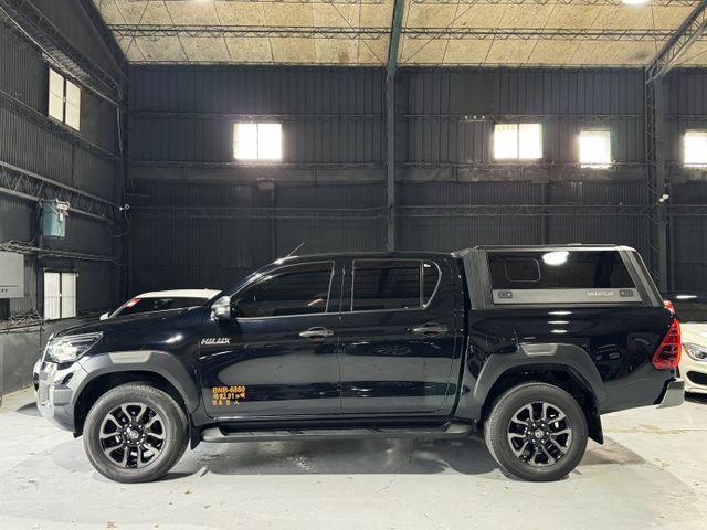 2.8渦輪 4WD 環景 ACC 氣氛登 高蓋後車廂 導航 顯影 I-KEY 摸門 側踏板 電動椅 車道偏移  第6張相片