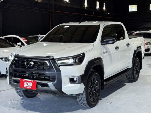 海力士 2.8渦輪 4WD 環景 ACC跟車 氣氛燈 抬顯 行車器 導航 顯影 I-KEY 摸門 9安 側踏板 電動椅  第1張相片