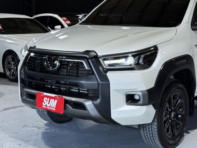 海力士 2.8渦輪 4WD 環景 ACC跟車 氣氛燈 抬顯 行車器 導航 顯影 I-KEY 摸門 9安 側踏板 電動椅  第5張相片