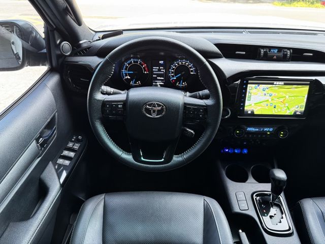 海力士 2.8渦輪 4WD 環景 ACC跟車 氣氛燈 抬顯 行車器 導航 顯影 I-KEY 摸門 9安 側踏板 電動椅  第10張相片