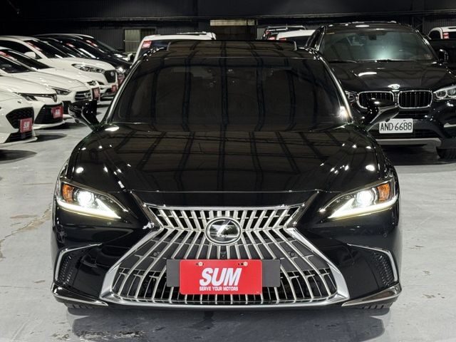 新型小改款 2.0 汽油 天窗 I-KEY ACC 環景 盲點 雙電熱電動椅 18圈 恆溫 CAR PLAY  第4張相片