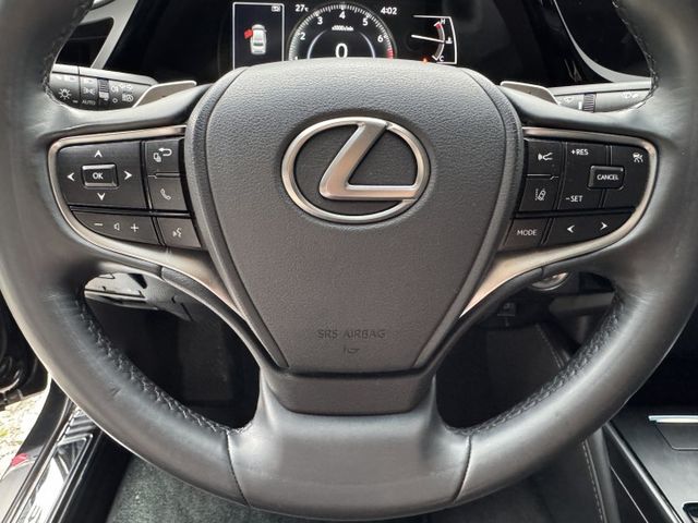 新型小改款 2.0 汽油 天窗 I-KEY ACC 環景 盲點 雙電熱電動椅 18圈 恆溫 CAR PLAY  第13張相片