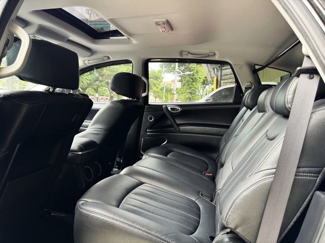 2.2渦輪 新款ECO 天窗 環景 2安 電尾門 方控 電動記憶椅 行車器 側踏板 HID 日行燈 恆溫  第9張相片