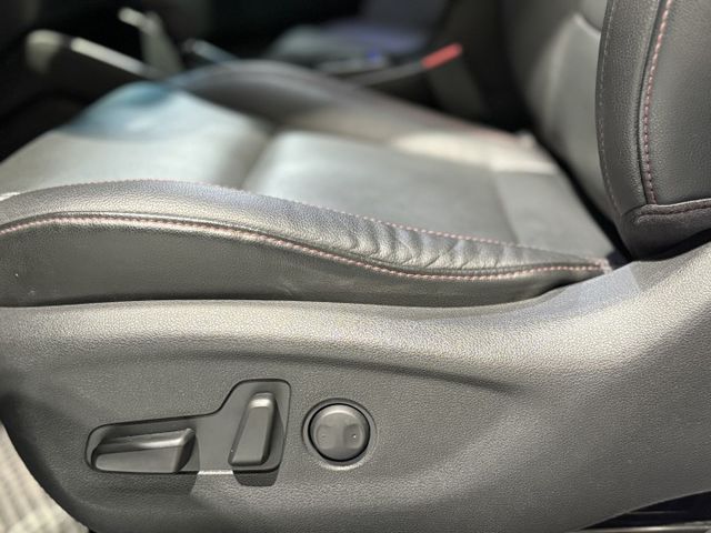 1.6 渦輪 新型小改款  頂級旗艦版 全景天窗 電動尾門 環景 ACC 盲點 I-KEY 摸門 6安 方控 LED  第11張相片