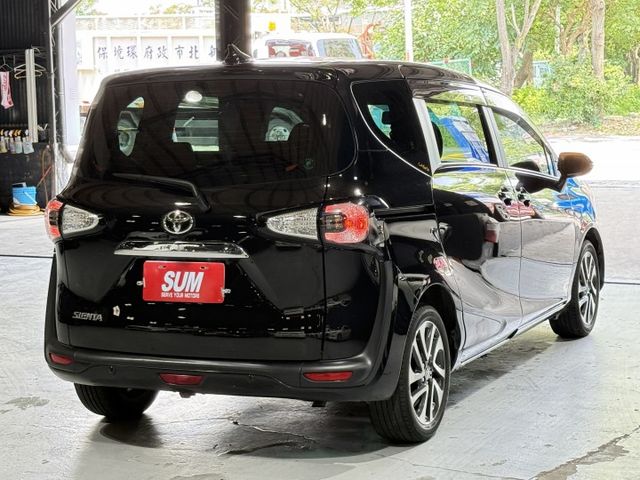 1.8 七人座 電動滑門 I-KEY 雙安  顯影 定 速 前後行車紀錄器 胎壓 摸門 ABS 後出風口 循跡 藍芽  第6張相片