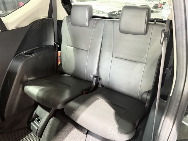 1.8 七人座 電動滑門 I-KEY 雙安  顯影 定 速 前後行車紀錄器 胎壓 摸門 ABS 後出風口 循跡 藍芽  第12張相片