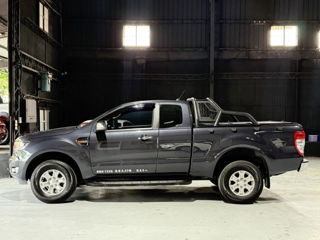 2.0 渦輪 6安 4WD 後網拉桿 後拉版 ABS 定速 循跡 前後行車紀錄器 霸氣水箱罩 側踏板 車道偏移 方控  第3張相片