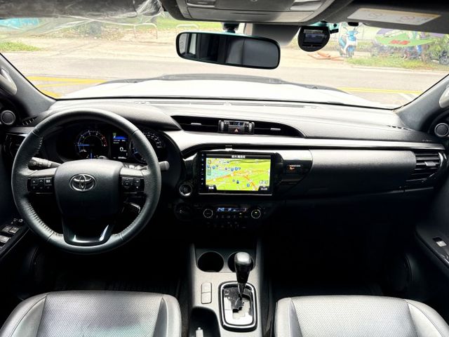 2.8 渦輪 4WD 環景 ACC 氣氛燈 高蓋後車廂 導航 I-KEY 通風椅 9安 電動座椅 車道偏移 側踏板  第2張相片