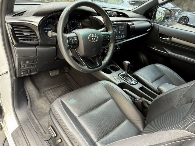 2.8 渦輪 4WD 環景 ACC 氣氛燈 高蓋後車廂 導航 I-KEY 通風椅 9安 電動座椅 車道偏移 側踏板  第9張相片