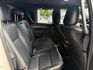 2.8 渦輪 4WD 環景 ACC 氣氛燈 高蓋後車廂 導航 I-KEY 通風椅 9安 電動座椅 車道偏移 側踏板  第12張縮圖