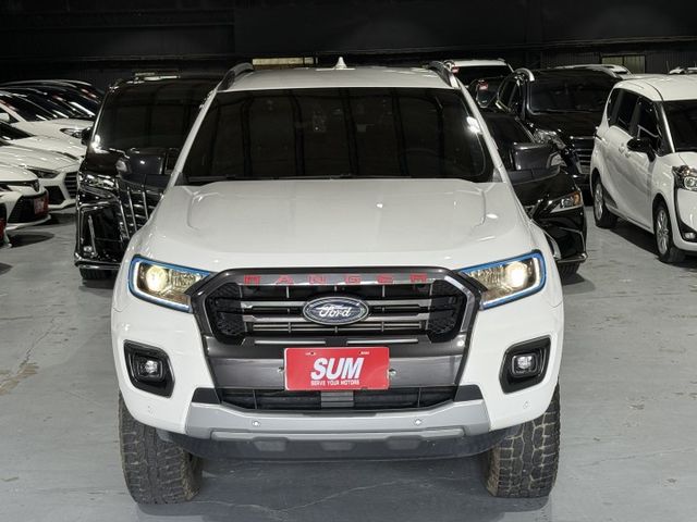 2.0雙渦輪 6安 4WD 導航 顯影 後拉版 ACC 摸門 I-KEY 電動座椅 停車輔助 HID 日行燈 方控 定速  第4張相片