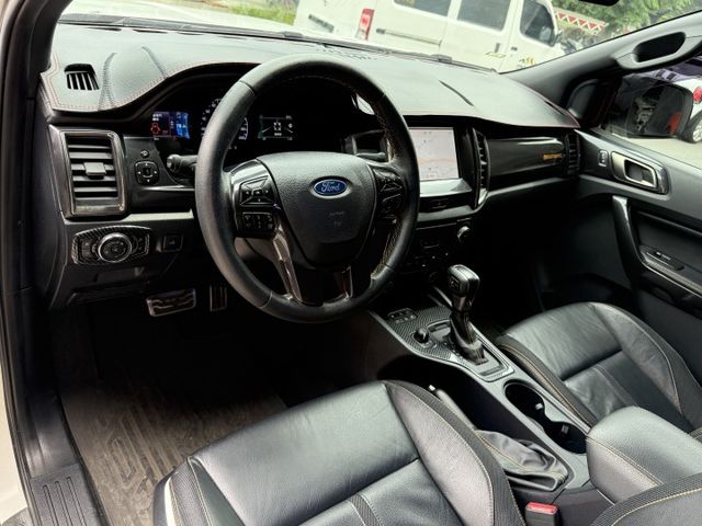 2.0雙渦輪 6安 4WD 導航 顯影 後拉版 ACC 摸門 I-KEY 電動座椅 停車輔助 HID 日行燈 方控 定速  第9張相片