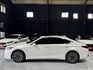 2.0汽油 新型小改款 天窗 I-KEY ACC 盲點 摸門 雙電動電熱椅 18圈 快撥  CARPLAY  第3張縮圖