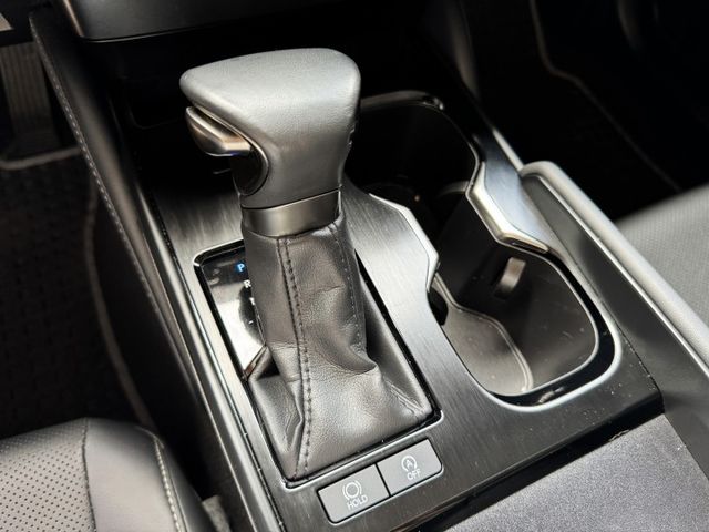 2.0汽油 新型小改款 天窗 I-KEY ACC 盲點 摸門 雙電動電熱椅 18圈 快撥  CARPLAY  第11張相片