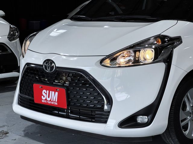 1.5 五人座 新型小改款 雙側滑門 I-KEY 摸門 雙安 導航 顯影 藍芽 行車器 15圈 ABS 九成新胎  第5張相片