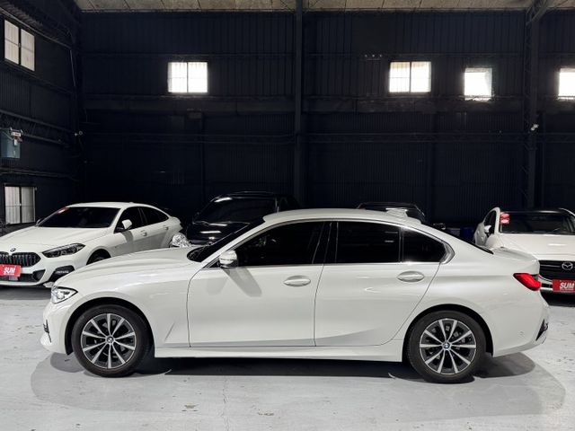2.0渦輪 總代理 ACC 環景 腳踢尾門 導航 顯影 I-KEY 摸門 盲點 車偏 雙電椅 8安 方控 循跡  第3張相片