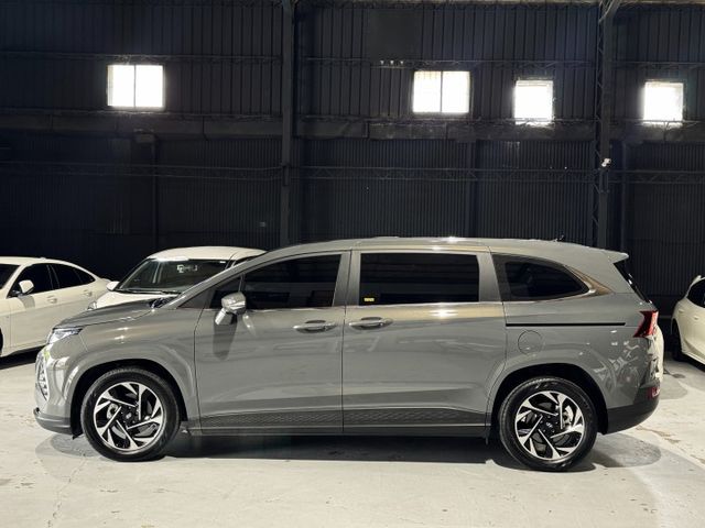 1.5 VIP版 GLT-B 渦輪 全景天窗 ACC 電動尾門 四座電動及冷熱座椅 盲點 環景 I-KEY  第3張相片