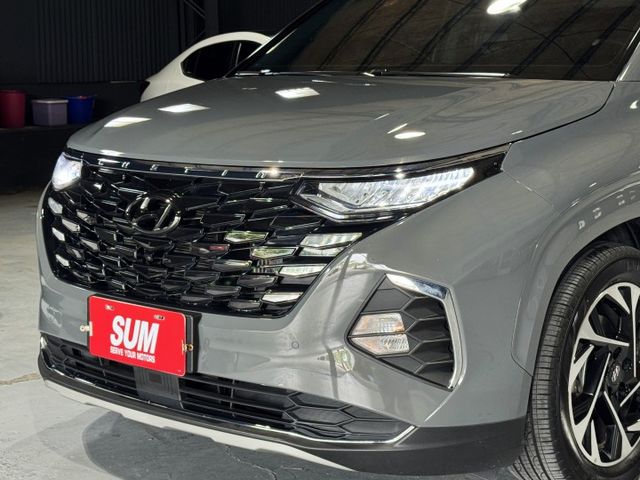 1.5 VIP版 GLT-B 渦輪 全景天窗 ACC 電動尾門 四座電動及冷熱座椅 盲點 環景 I-KEY  第5張相片