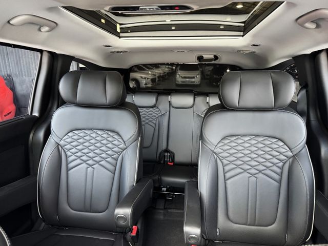 1.5 VIP版 GLT-B 渦輪 全景天窗 ACC 電動尾門 四座電動及冷熱座椅 盲點 環景 I-KEY  第10張相片