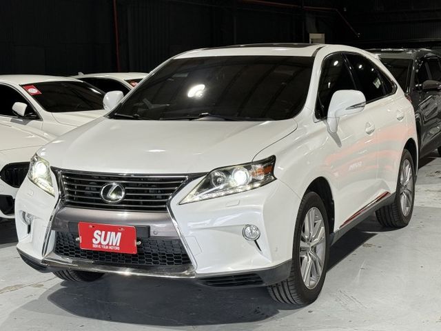 2.7 特仕版 限量40台 空力套件 天窗 電尾門 三台電視 數位 導航 顯影 雙電動座椅 記憶椅 雙色內裝 I-KEY  第1張相片