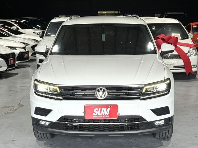 2.0渦輪 330 HL版 4WD 空套 7安 腳踢尾門 數位儀錶 ACC 環景 雙電動記憶座椅 盲點 導航 I-KEY  第4張相片