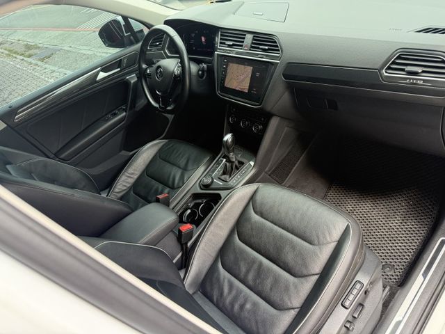 2.0渦輪 330 HL版 4WD 空套 7安 腳踢尾門 數位儀錶 ACC 環景 雙電動記憶座椅 盲點 導航 I-KEY  第9張相片