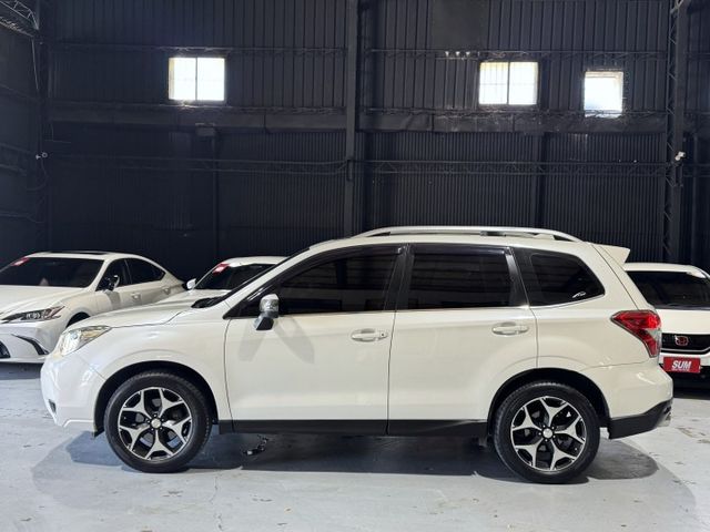 2.0 XTP 4WD 渦輪 天窗 電尾門 I-KEY 240P 7安 摸門 安卓機 18圈 導航 顯影 電動電熱椅  第3張相片