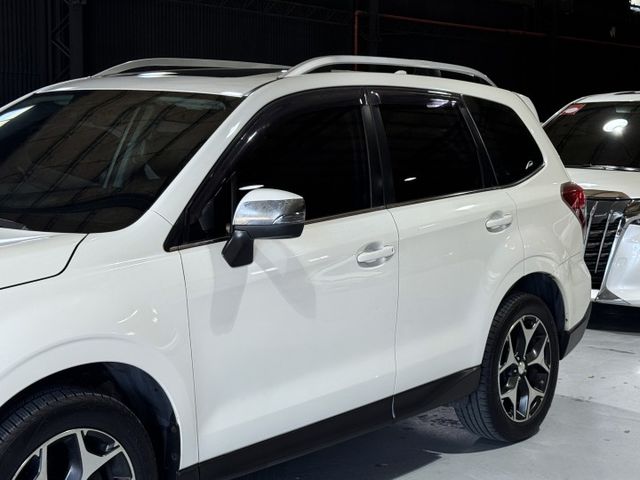 2.0 XTP 4WD 渦輪 天窗 電尾門 I-KEY 240P 7安 摸門 安卓機 18圈 導航 顯影 電動電熱椅  第7張相片